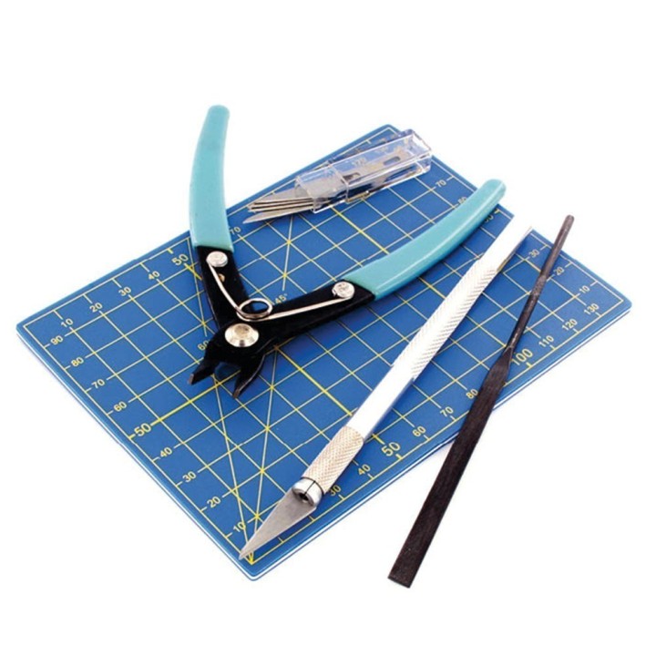 Base Prince August : Set D'Outils De Base